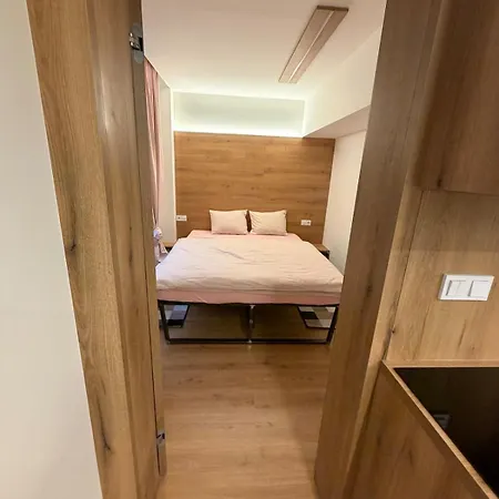Penthouse 2kk - Masarykovo Náměstí Apartmán *